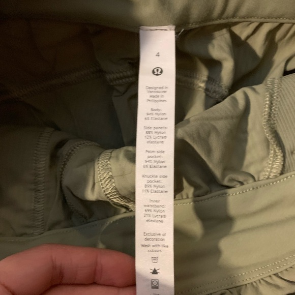 Worn once. Sz.4. - Picture 3 of 3